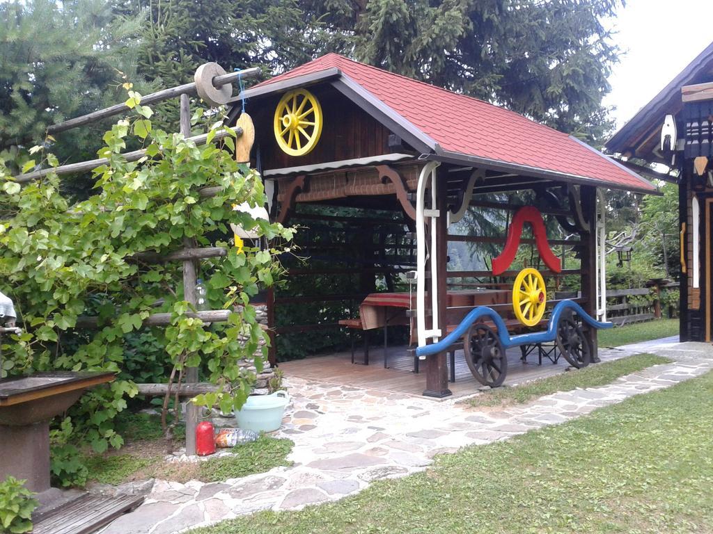 Holiday Home Prdelanca Luče Стая снимка
